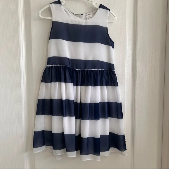 Joe Fresh + Carter’s Girls Dress Size 4 - Picture 2 of 7
